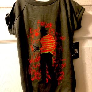FREDDIE KRUEGER GRAPHIC DOG TEE SIZE LARGE GET IN TIME FOR HALLOWEEN!!